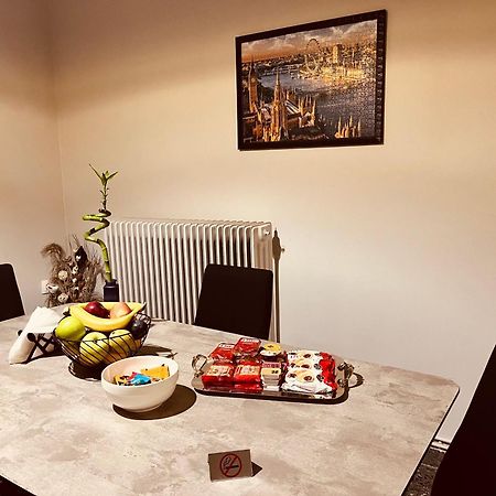 Stamos Apartment Airport Спата Екстер'єр фото