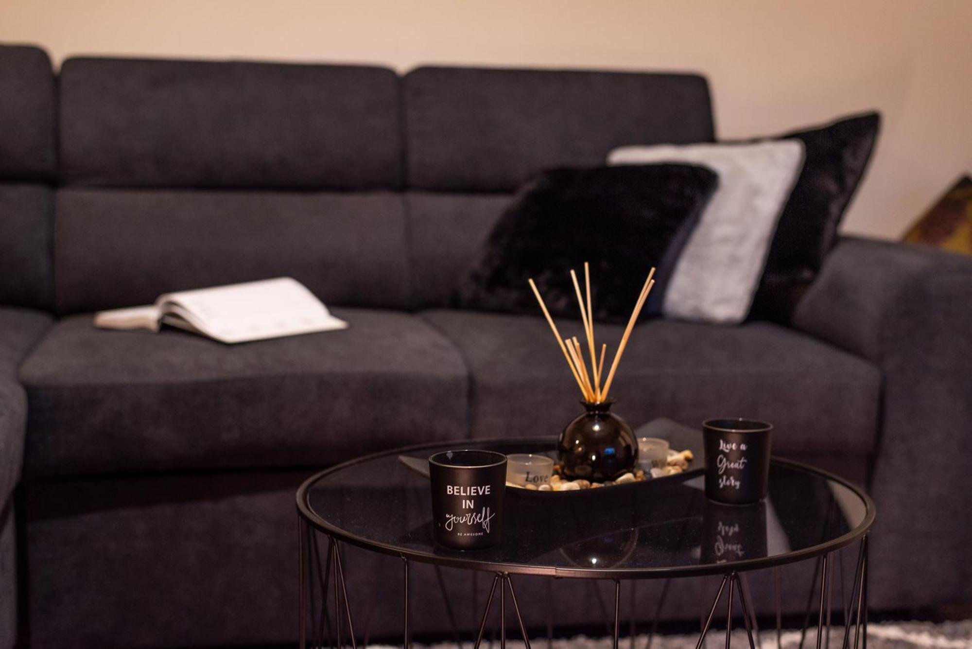 Stamos Apartment Airport Спата Екстер'єр фото
