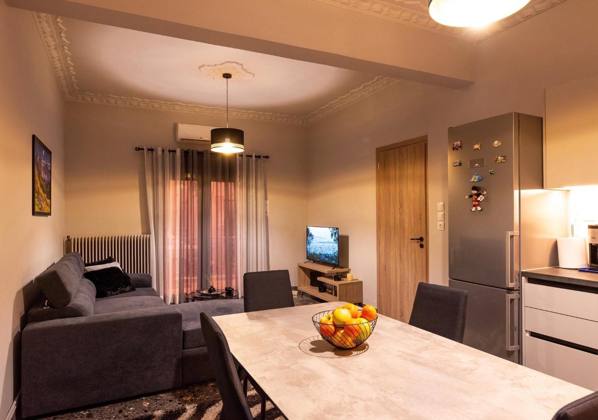 Stamos Apartment Airport Спата Екстер'єр фото